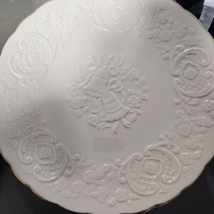 Lenox Marriage Plate with Gold Trim